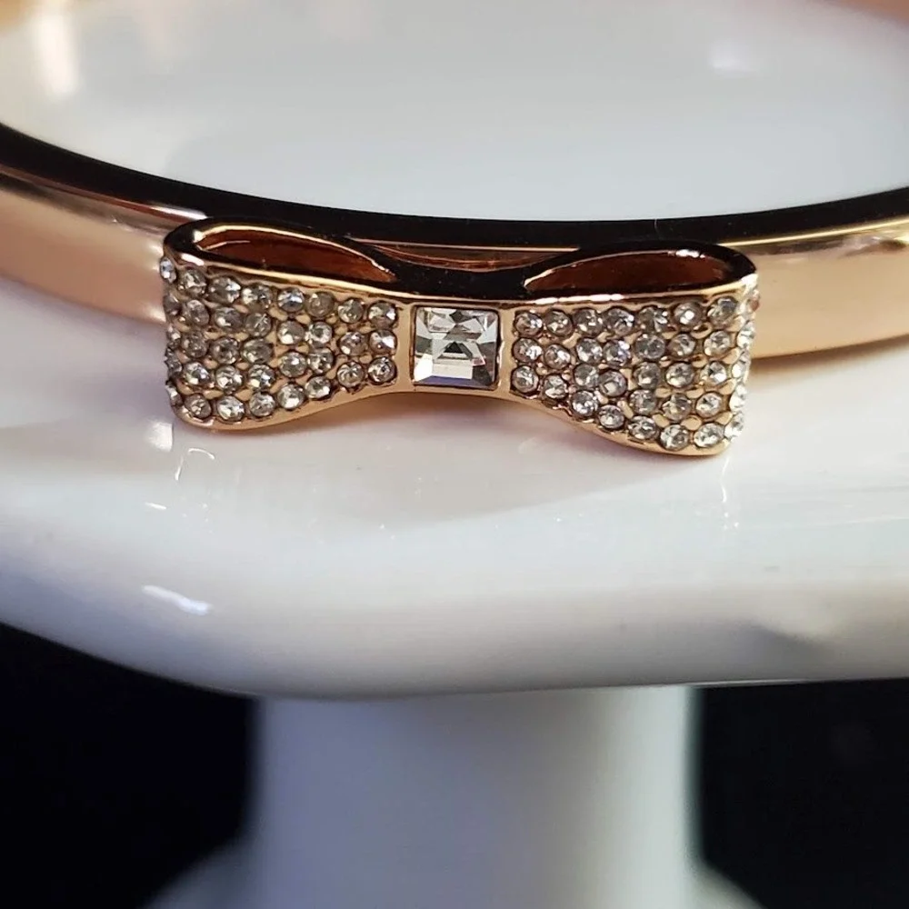 Kate Spade Ready Set Bow Hinged Bangle Bracelet Rose Gold with Pave Bow Signed‎ - Picture 5 of 11